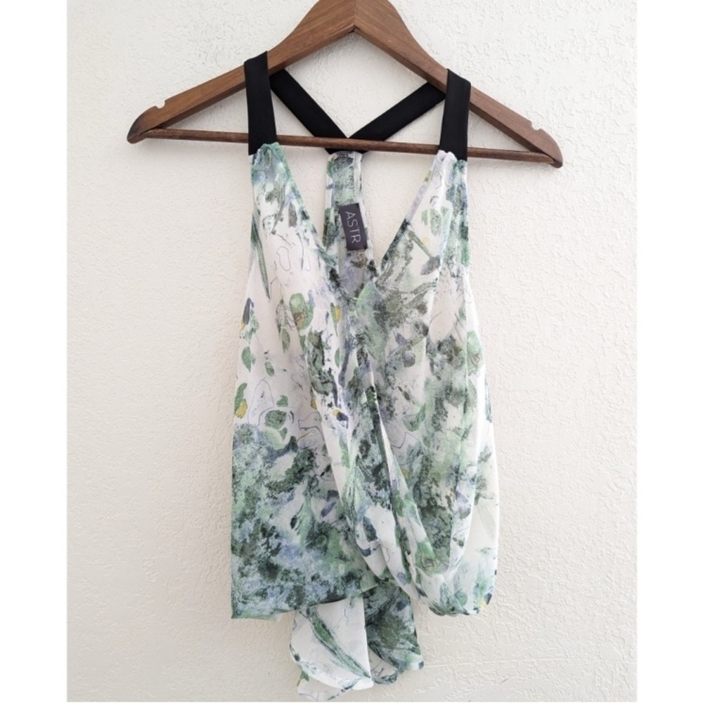 ASTR The Label Watercolor White Green Wrap Tank Top Blouse Shirt Small Like New